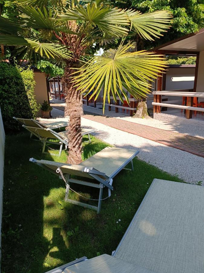 Villaggio Turistico Dei Tigli Padenghe sul Garda Dış mekan fotoğraf