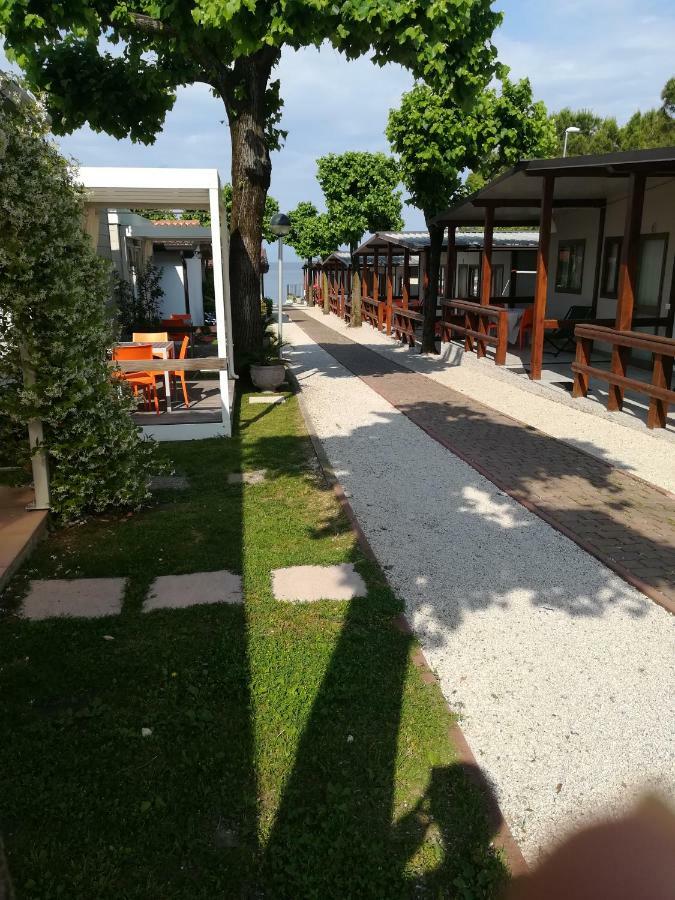 Villaggio Turistico Dei Tigli Padenghe sul Garda Dış mekan fotoğraf